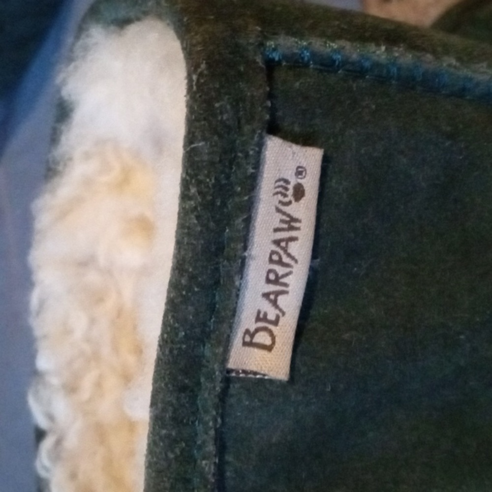 Dark green Bearpaw boots - Picture 9 of 9